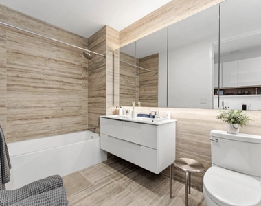 25 Water Street - Photo Thumbnail 6