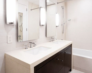 350 South End Avenue - Photo Thumbnail 5