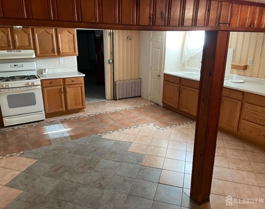215 Karsey Street - Photo Thumbnail 11