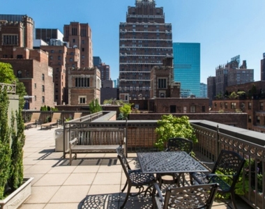 305 E 40th Street - Photo Thumbnail 8