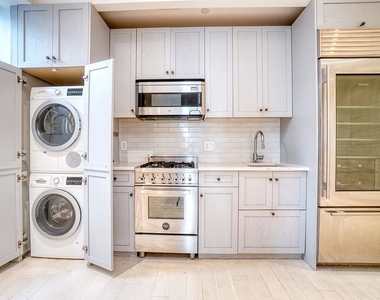 43 W 27th Street - Photo Thumbnail 1