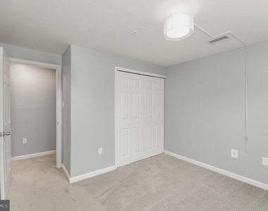 100 Grosvenor Lane - Photo Thumbnail 21