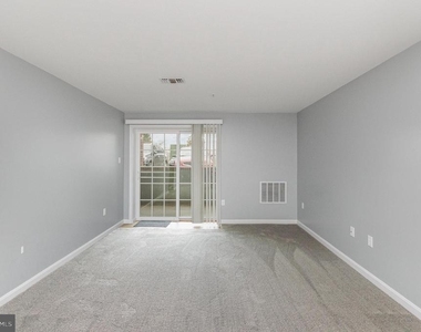 100 Grosvenor Lane - Photo Thumbnail 7