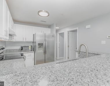 100 Grosvenor Lane - Photo Thumbnail 11