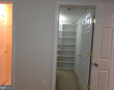 15546 Miller School Place - Photo Thumbnail 11