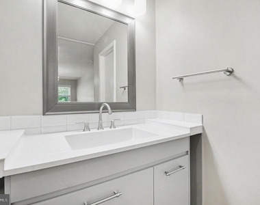 4522 Glendale Road - Photo Thumbnail 11
