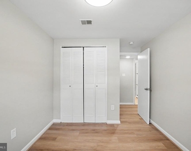 4522 Glendale Road - Photo Thumbnail 17