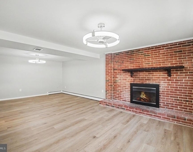 4522 Glendale Road - Photo Thumbnail 3