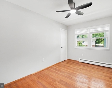 4522 Glendale Road - Photo Thumbnail 12