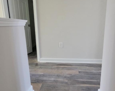 42497 Magellan Square - Photo Thumbnail 41