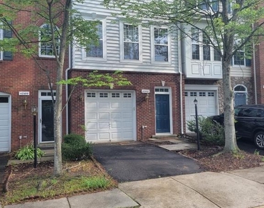 42497 Magellan Square - Photo Thumbnail 1