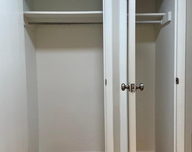 216 Maple Street - Photo Thumbnail 18