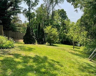 216 Maple Street - Photo Thumbnail 1