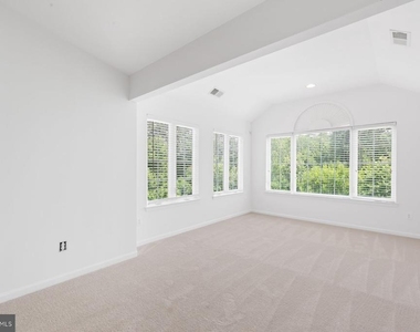 20056 Northville Hills Terrace - Photo Thumbnail 16