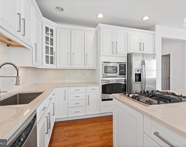20056 Northville Hills Terrace - Photo Thumbnail 7