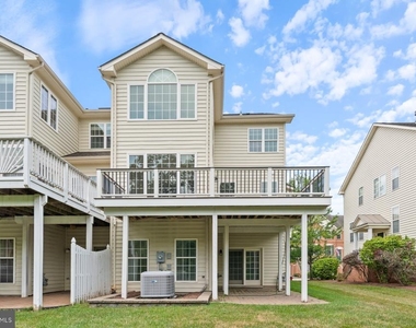 20056 Northville Hills Terrace - Photo Thumbnail 34