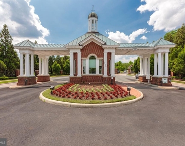 20056 Northville Hills Terrace - Photo Thumbnail 36