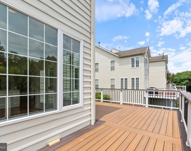 20056 Northville Hills Terrace - Photo Thumbnail 31