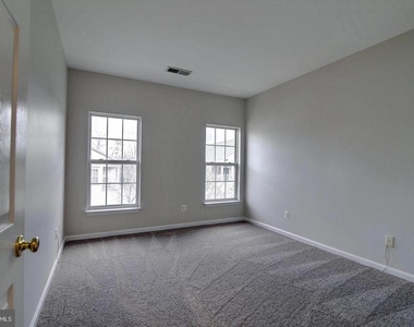 20261 Owings Terrace - Photo Thumbnail 12