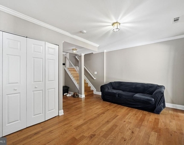 25203 Dunvegan Square - Photo Thumbnail 4