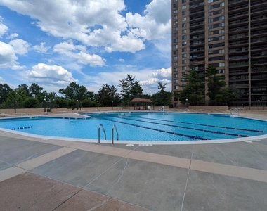 3701 S George Mason Drive - Photo Thumbnail 24