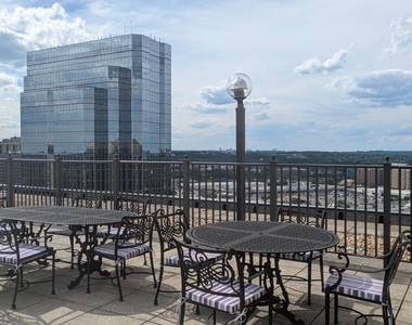 3701 S George Mason Drive - Photo Thumbnail 22