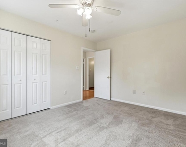 8031 Sleepy View Lane - Photo Thumbnail 30