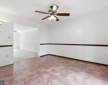 8031 Sleepy View Lane - Photo Thumbnail 14