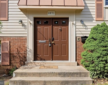 8031 Sleepy View Lane - Photo Thumbnail 3
