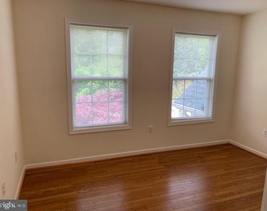 8219 Electric Avenue - Photo Thumbnail 13