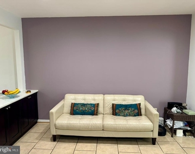 3942 Kathryn Jean Court - Photo Thumbnail 6