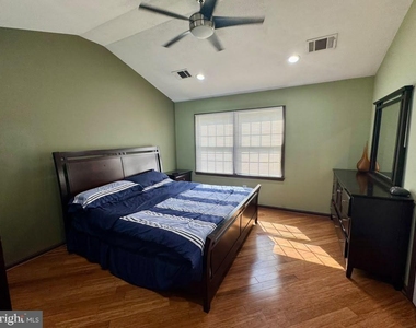 3942 Kathryn Jean Court - Photo Thumbnail 14