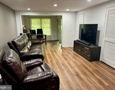 3942 Kathryn Jean Court - Photo Thumbnail 21