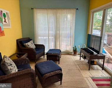 3942 Kathryn Jean Court - Photo Thumbnail 9