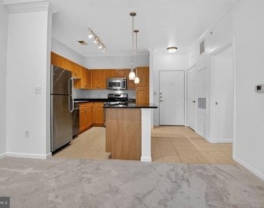 12945 Centre Park Circle - Photo Thumbnail 4