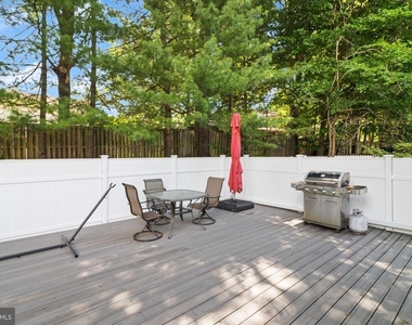 8573 Tyrolean Way - Photo Thumbnail 23
