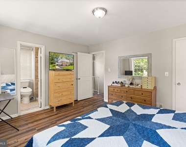 8573 Tyrolean Way - Photo Thumbnail 14
