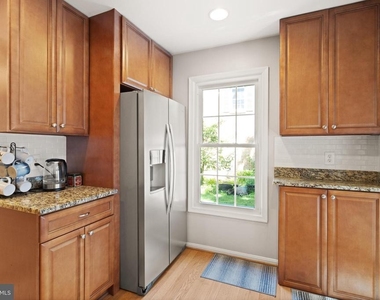 8573 Tyrolean Way - Photo Thumbnail 11