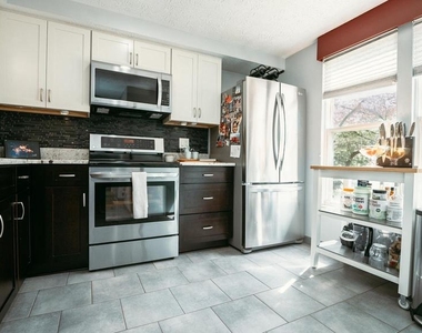 9134 Everett Court - Photo Thumbnail 2