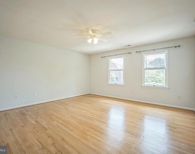 7330 Lewinsville Park Court - Photo Thumbnail 13