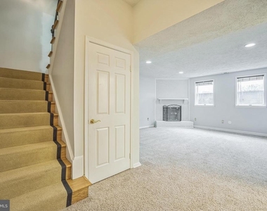 7330 Lewinsville Park Court - Photo Thumbnail 18
