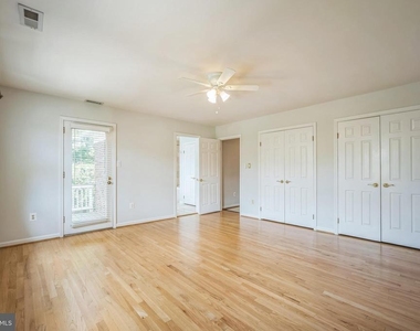 7330 Lewinsville Park Court - Photo Thumbnail 6
