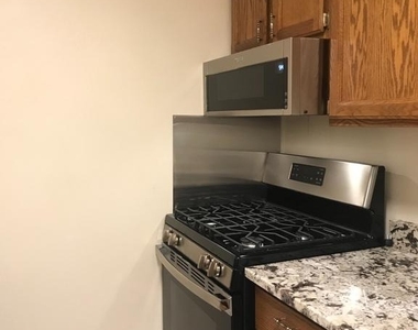 10724 West Drive - Photo Thumbnail 12