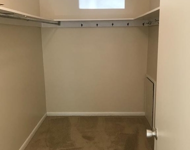 10724 West Drive - Photo Thumbnail 18