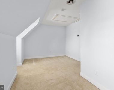 1011 Charles Street - Photo Thumbnail 40