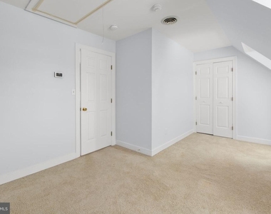 1011 Charles Street - Photo Thumbnail 39