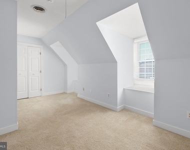 1011 Charles Street - Photo Thumbnail 38