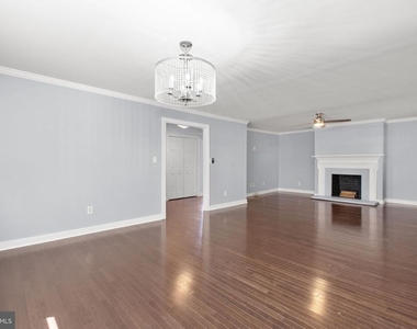 1011 Charles Street - Photo Thumbnail 2