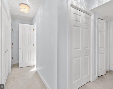 1011 Charles Street - Photo Thumbnail 30