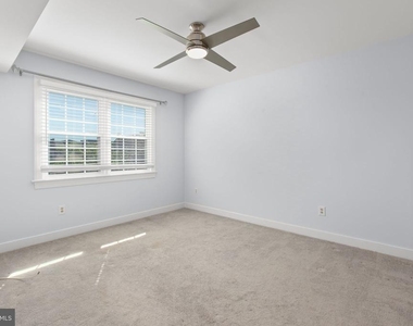 1011 Charles Street - Photo Thumbnail 20